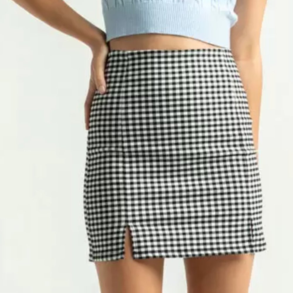 White Fawn Gingham Slit Girls Skirt | Size XL fits 10/12